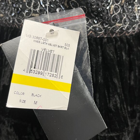 BCBGMaxAzria black skirt crushed velvet beaded NWT M paisley - Picture 7 of 8